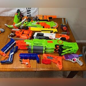 Assorted nerf guns